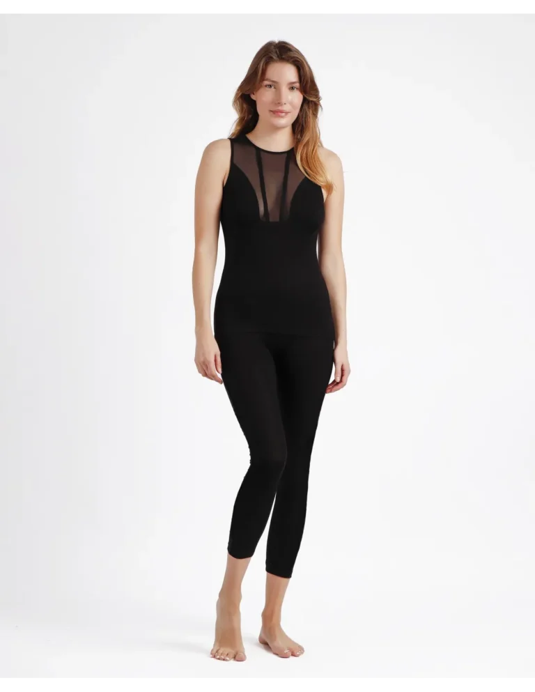 Prendas de moda mujer de Lovehomewear con diseños modernos y femeninos pensadas para combinar estilo y comodidad en casa